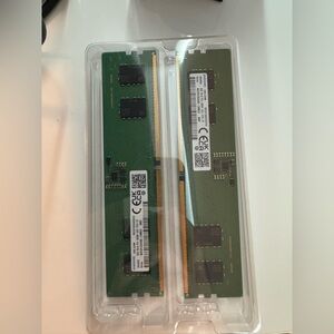 [SOLD] 16 GB DDR5 5200MHz (UDIMM) - (2 x 8 GB) PC Computer RAM Samsung